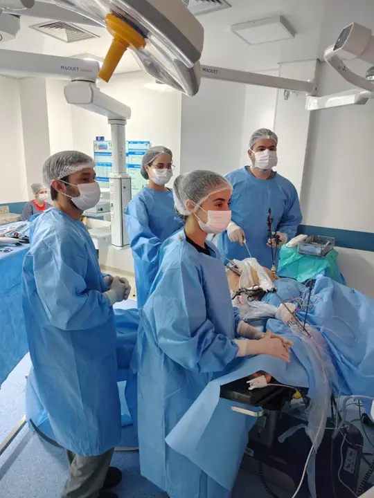 Cirurgia por laparoscopia